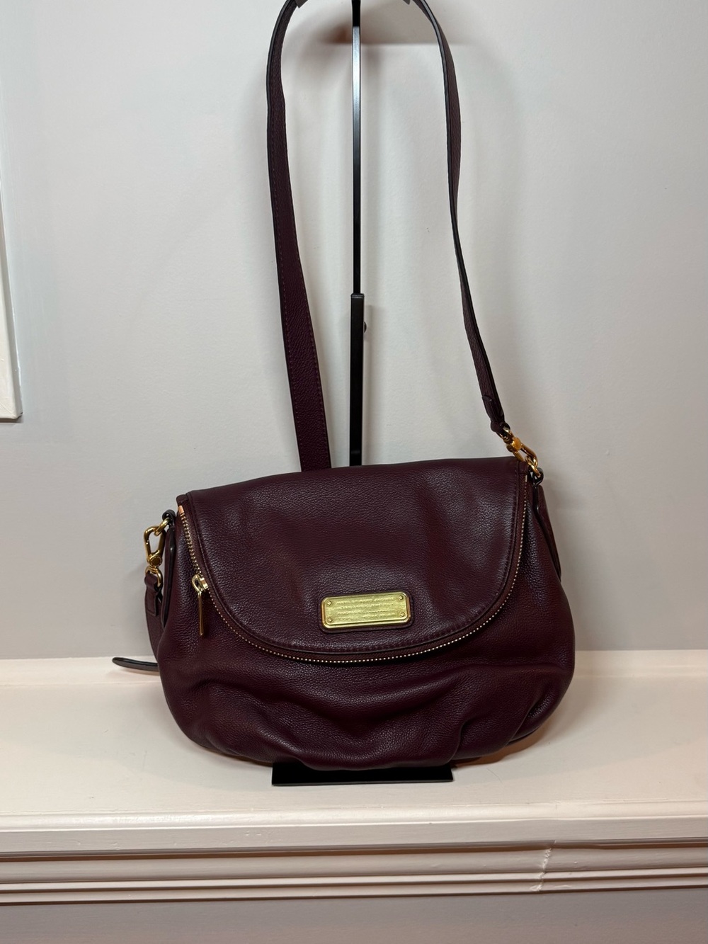 Marc Jacobs leather maroon crossbody Natasha bag